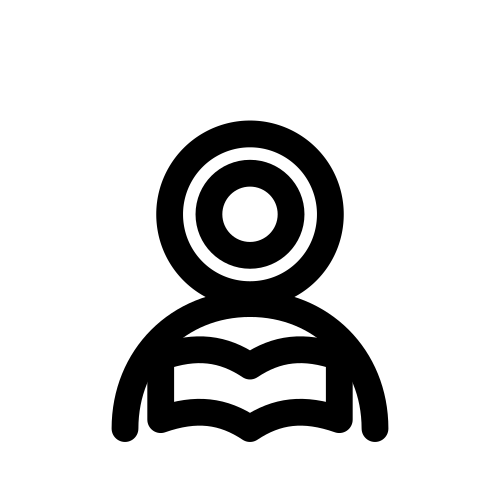 امرأة تقرأ القرآن